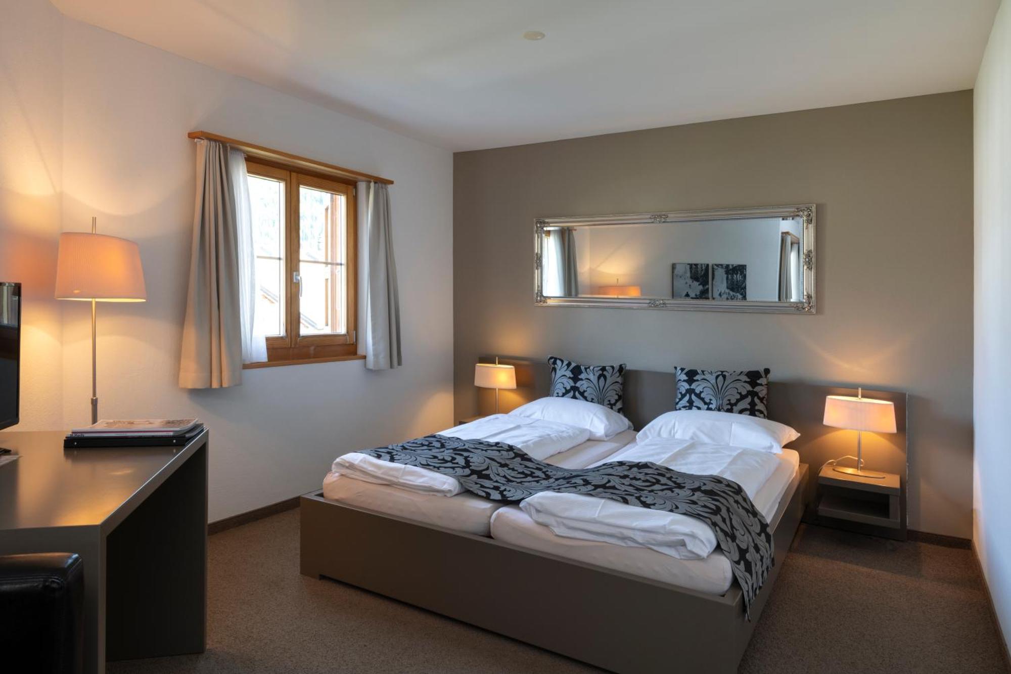 Ferienwohnungen Hotel Allegra ซูออซ ภายนอก รูปภาพ