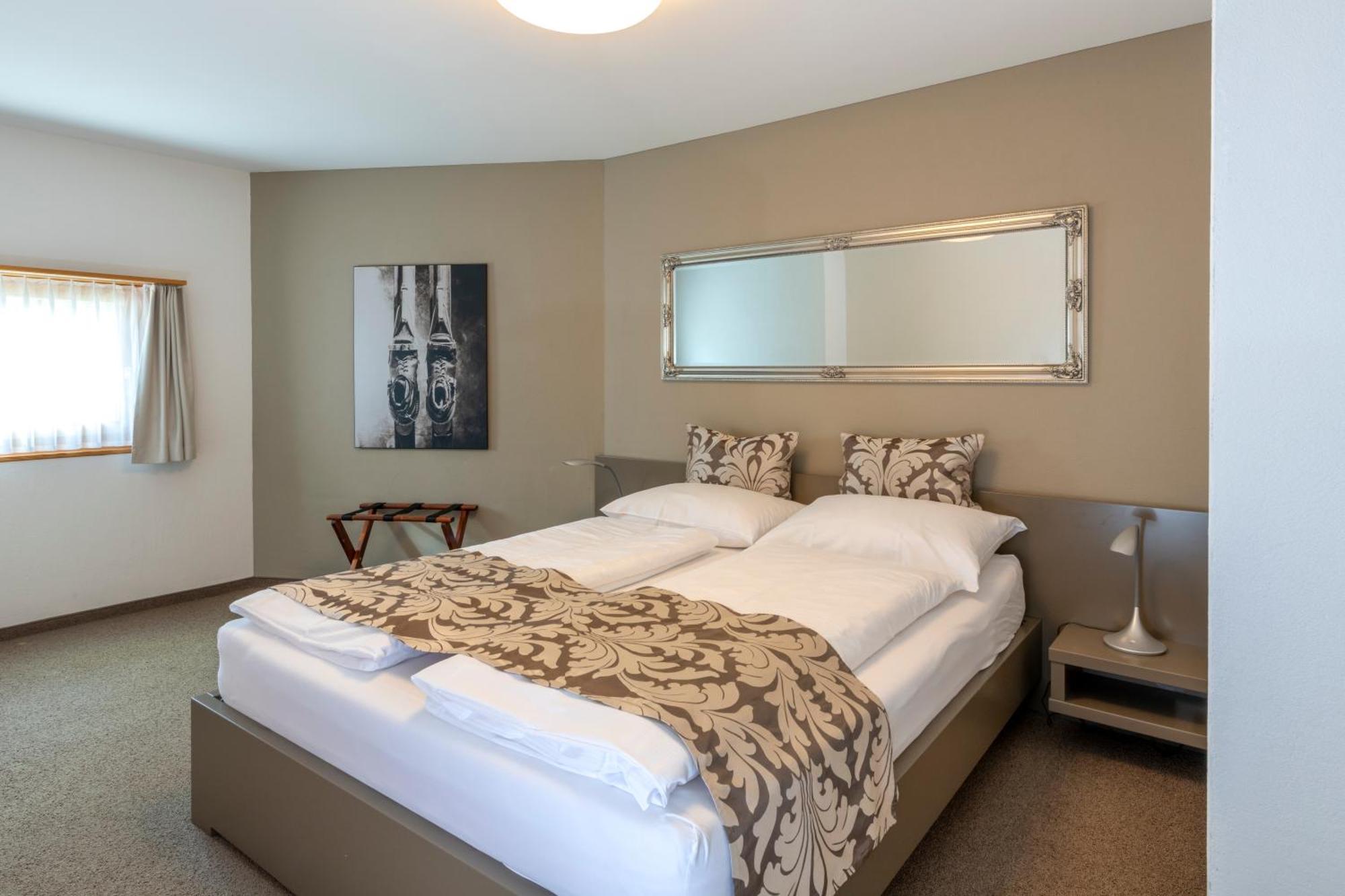 Ferienwohnungen Hotel Allegra ซูออซ ภายนอก รูปภาพ
