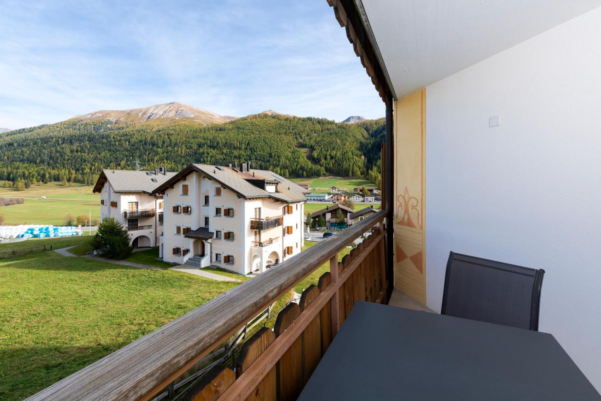 Ferienwohnungen Hotel Allegra ซูออซ ภายนอก รูปภาพ